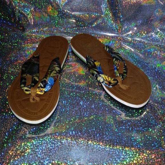 🎉Robin Ruth Miami Tropical Print Flip Flops - Picture 7 of 8